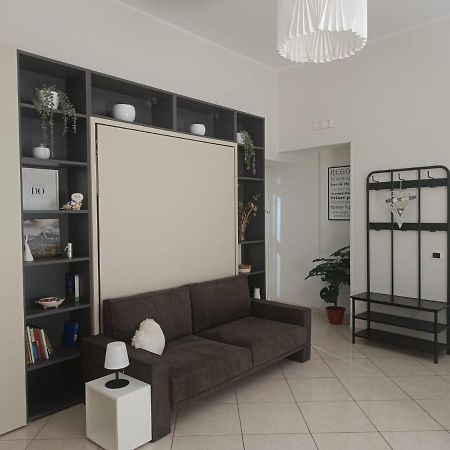 Domusmadre Apartment Наполи Екстериор снимка
