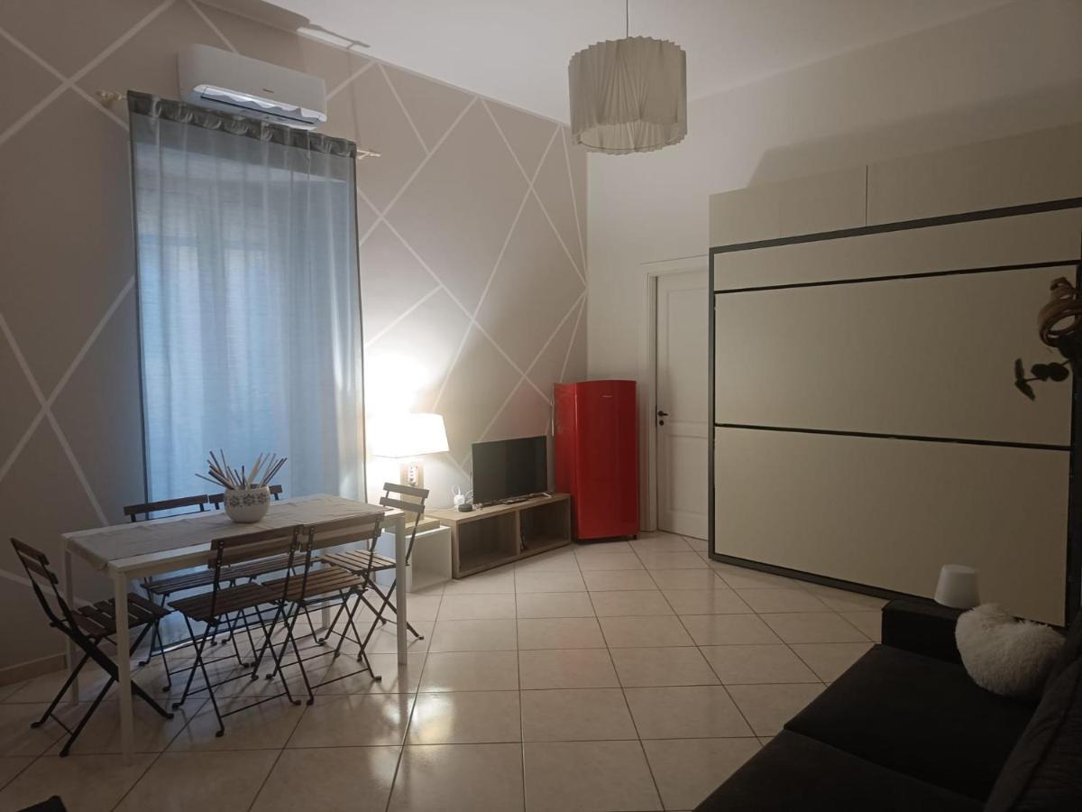 Domusmadre Apartment Наполи Екстериор снимка