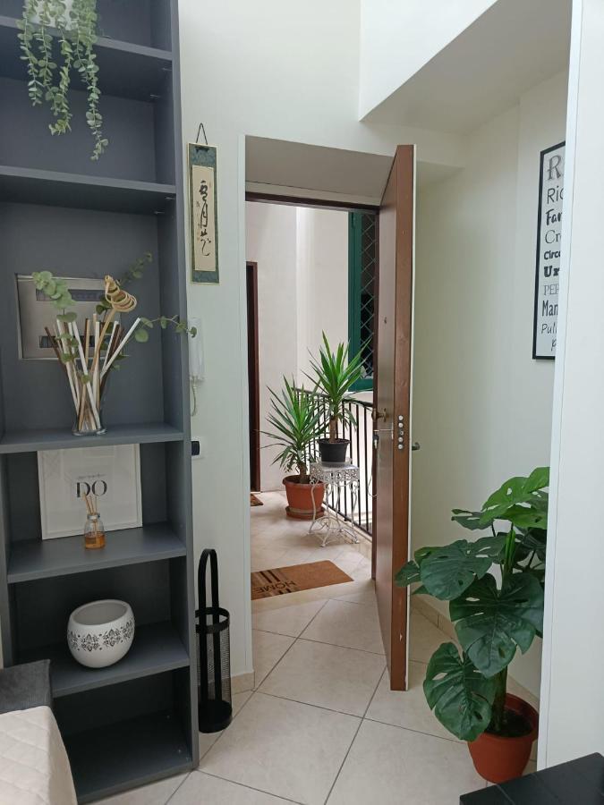 Domusmadre Apartment Наполи Екстериор снимка
