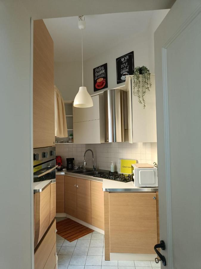 Domusmadre Apartment Наполи Екстериор снимка