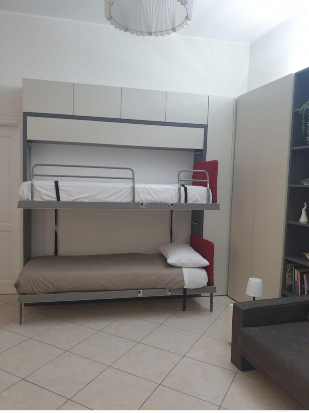 Domusmadre Apartment Наполи Екстериор снимка